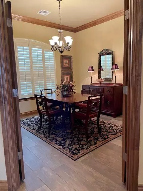 3447 Rustic HOLW, Guthrie, OK 73044