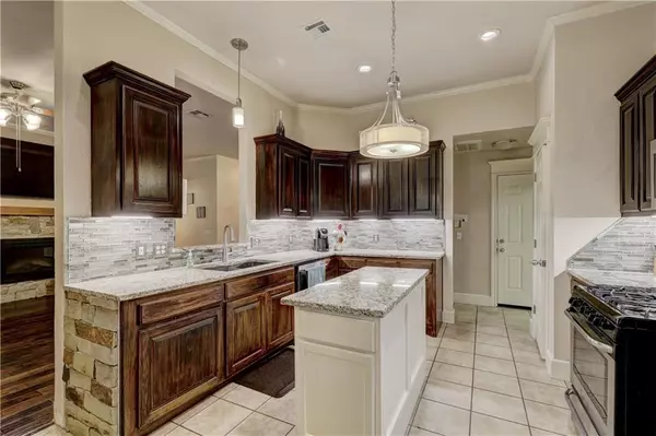 10612 Sundance DR, Yukon, OK 73099