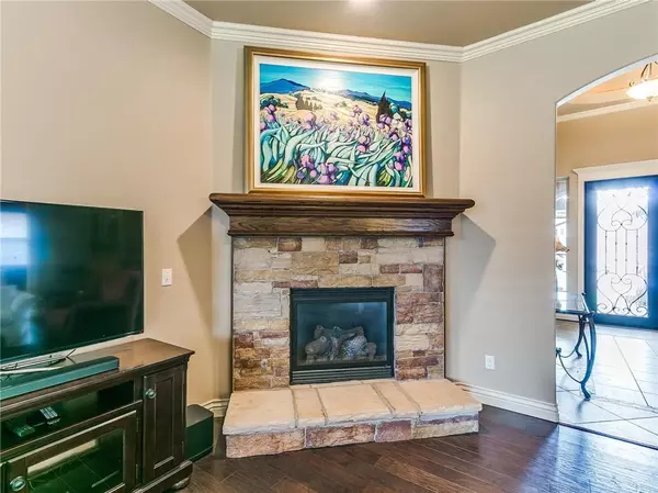 3019 Timber Shadows DR, Norman, OK 73069