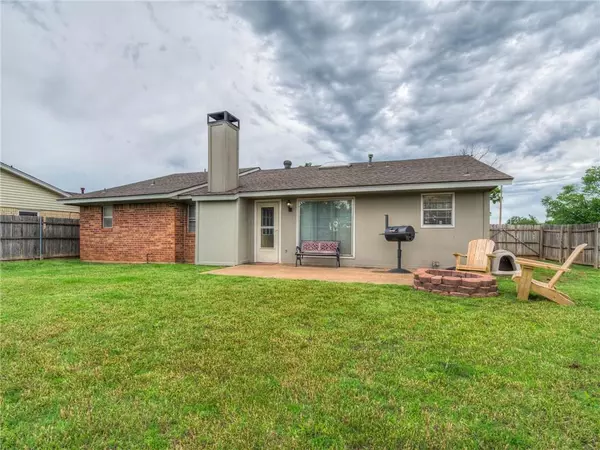 1500 Hollyhead TER, Yukon, OK 73099