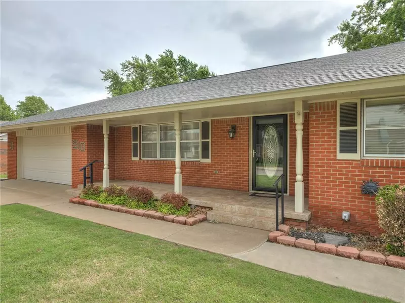 510 Maple, Weatherford, OK 73096