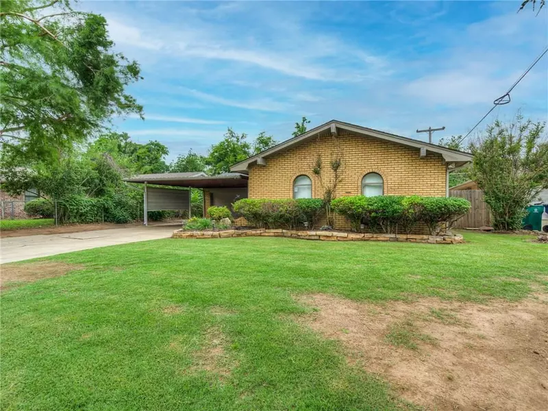 8129 NW 26th ST, Bethany, OK 73008