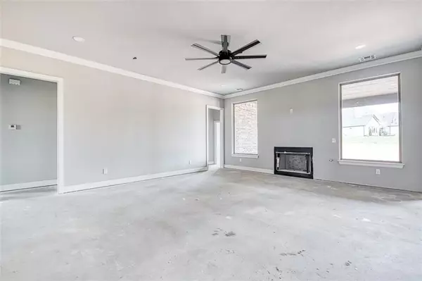 1190 Pulchella WAY, Newcastle, OK 73065