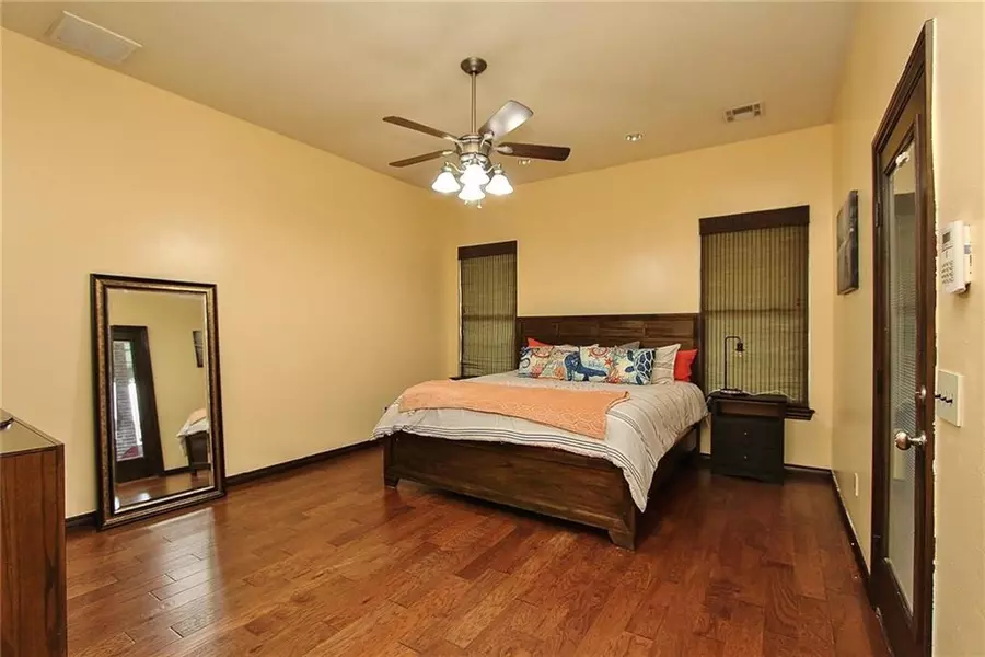 3189 Castle Creek DR, Newcastle, OK 73065