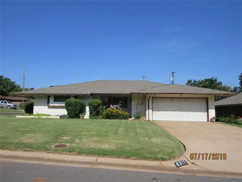 6217 N Wildewood DR, Oklahoma City, OK 73105