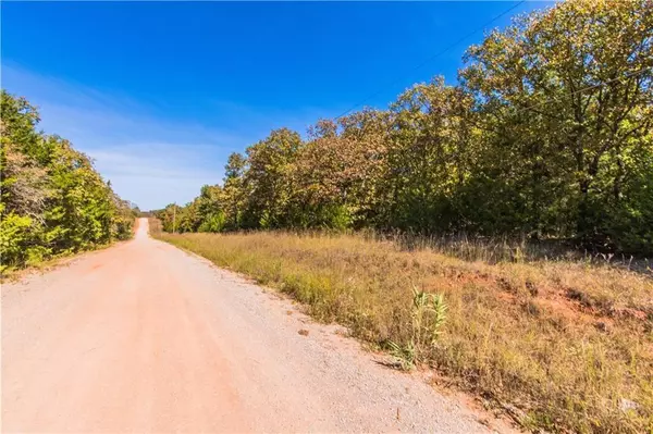 2 Memory LN, Tecumseh, OK 74873