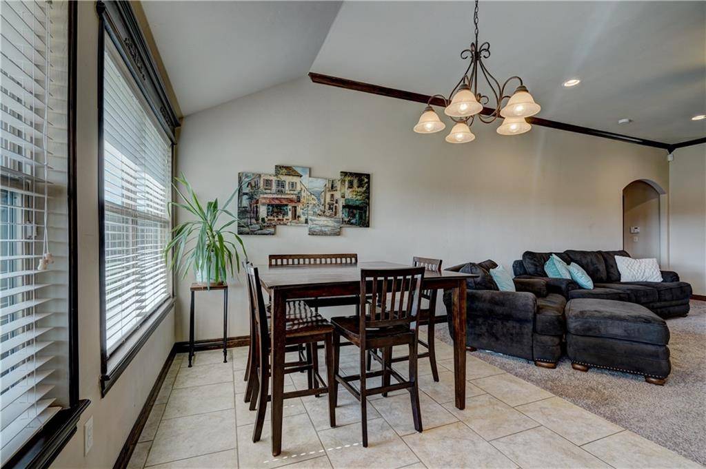 317 Starshine DR, Norman, OK 73071