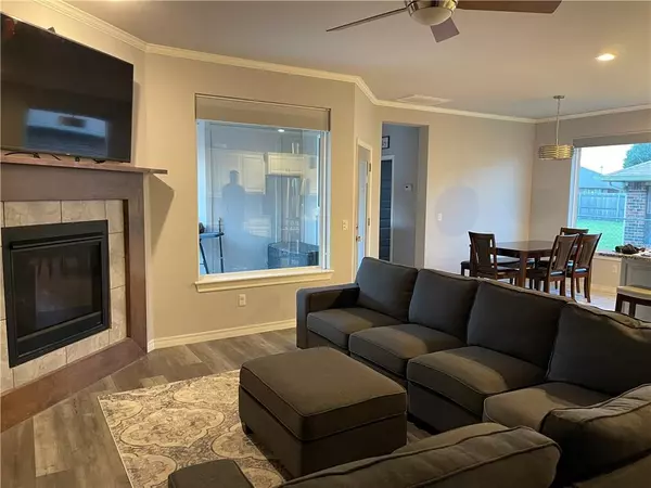 Del City, OK 73115,3913 Bismarc DR