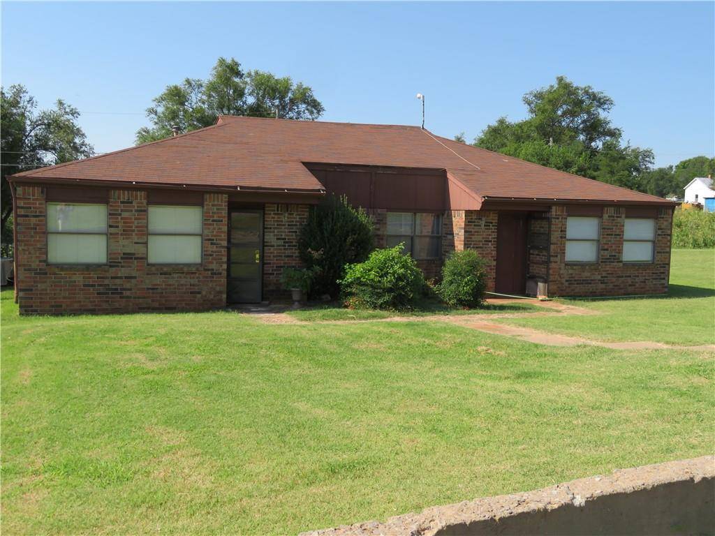 312 Main, Arapaho, OK 73620