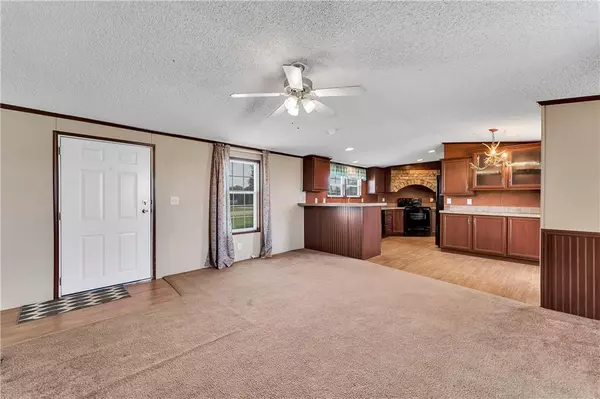 307 S 1st ST, Canute, OK 73626