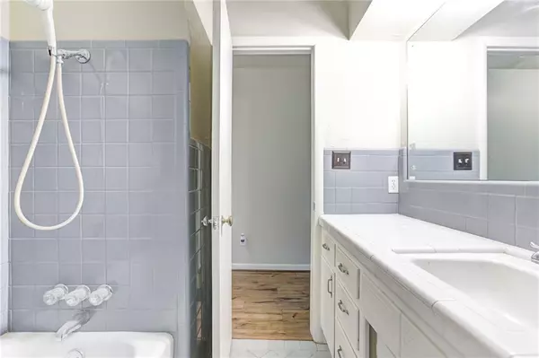 4334 NW 53rd ST, Oklahoma City, OK 73112