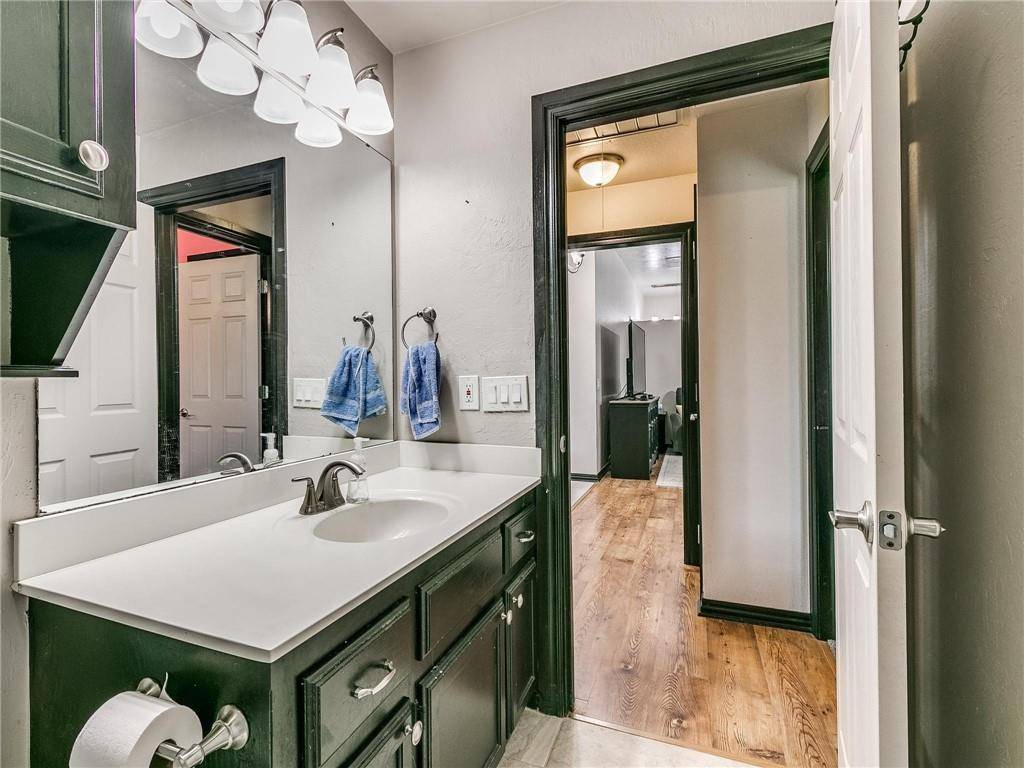 1308 Carrie LN, Piedmont, OK 73078