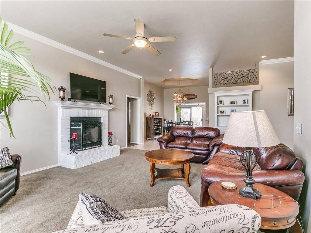 601 Eastview DR, Yukon, OK 73099