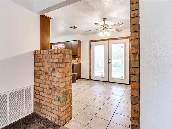 Del City, OK 73115,3805 Overland DR