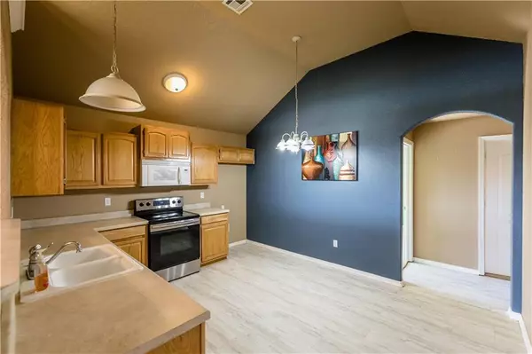 323 Beth LN, Elk City, OK 73644