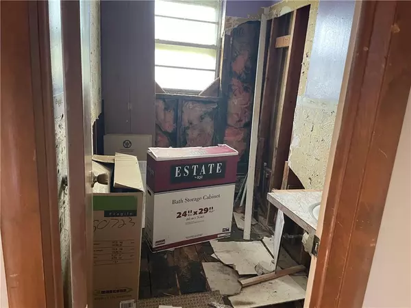 Prague, OK 74864,1324 N Sekera AVE