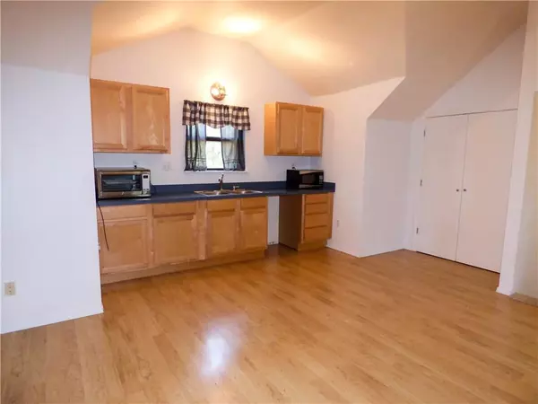 330 N Henney RD, Guthrie, OK 73044