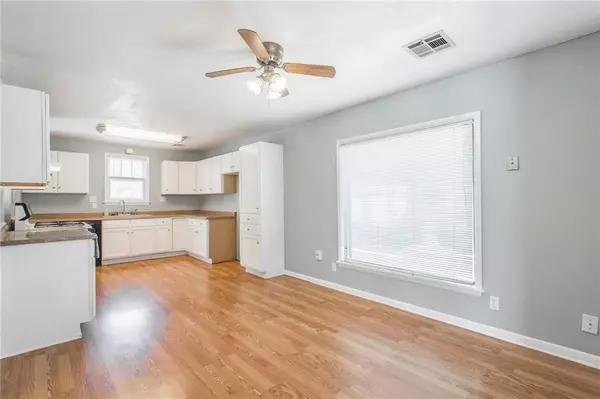 117 N 19th ST, Guthrie, OK 73044