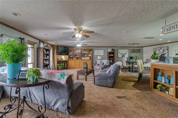 14 Liberty LN, Elk City, OK 73644