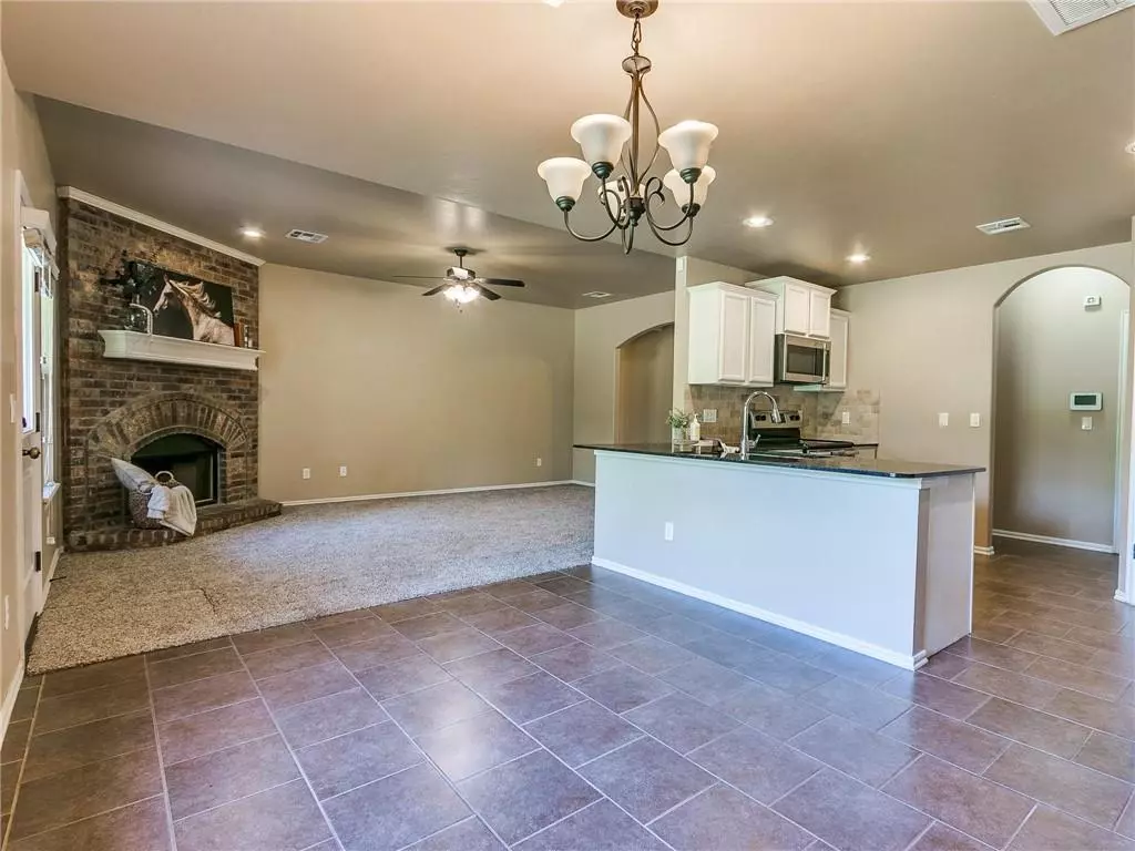 Edmond, OK 73034,12702 Fox Pass RD