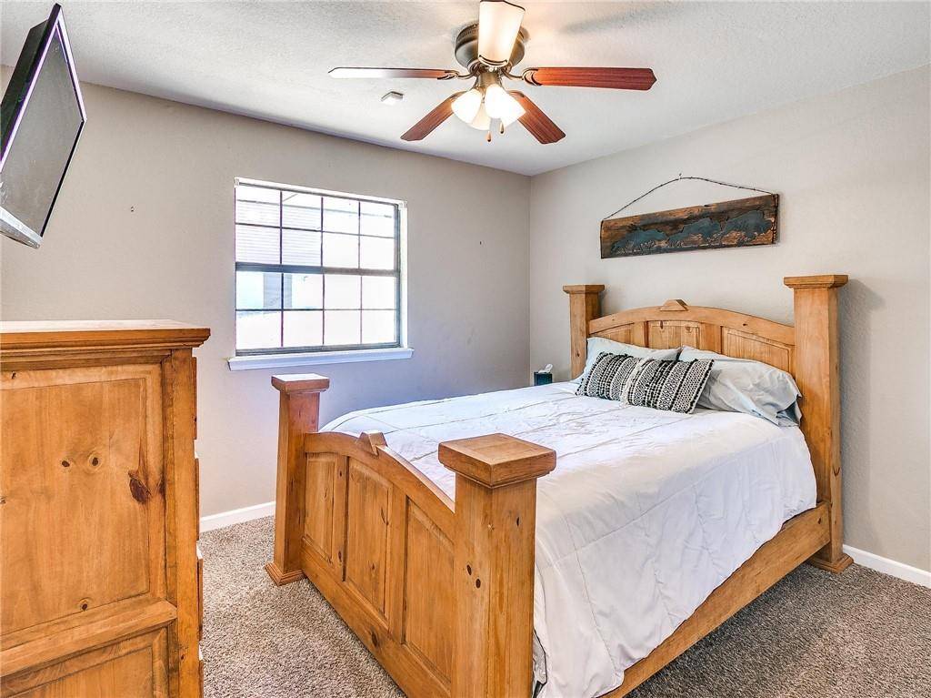 1820 Auburn CT, Norman, OK 73071