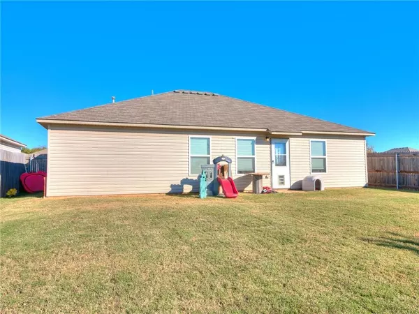 1324 Onyx ST, Noble, OK 73068