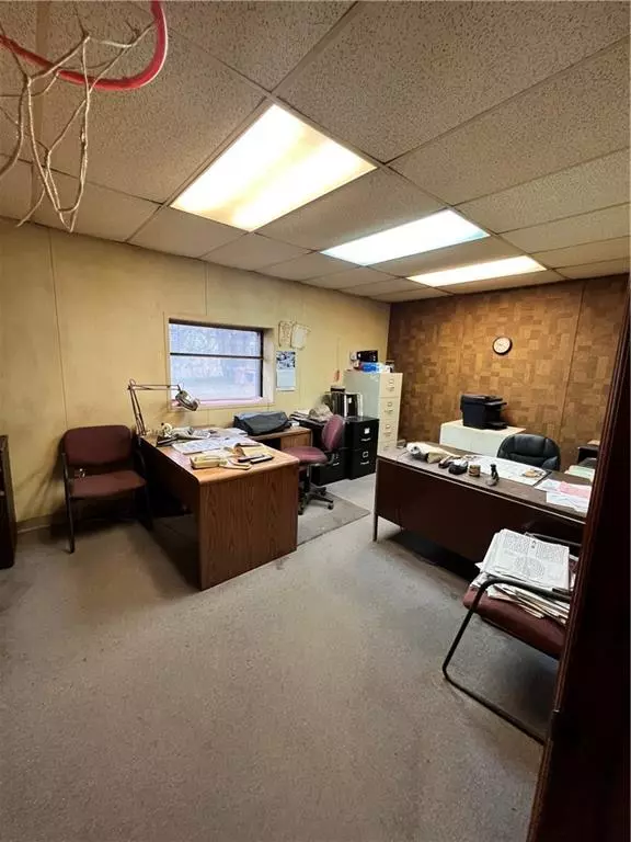 8120 SW 74th ST, Oklahoma City, OK 73169