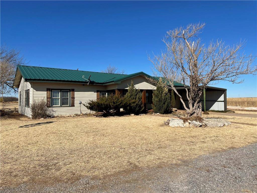 14033 N 2090 RD, Lone Wolf, OK 73655