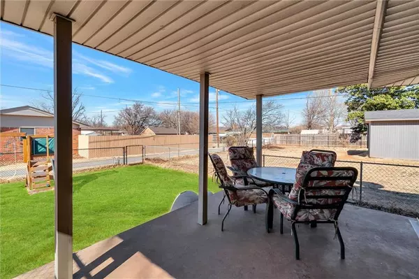 113 Merritt DR, Elk City, OK 73644