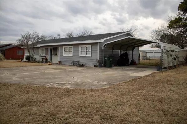 107 N Evergreen DR, Davis, OK 73030