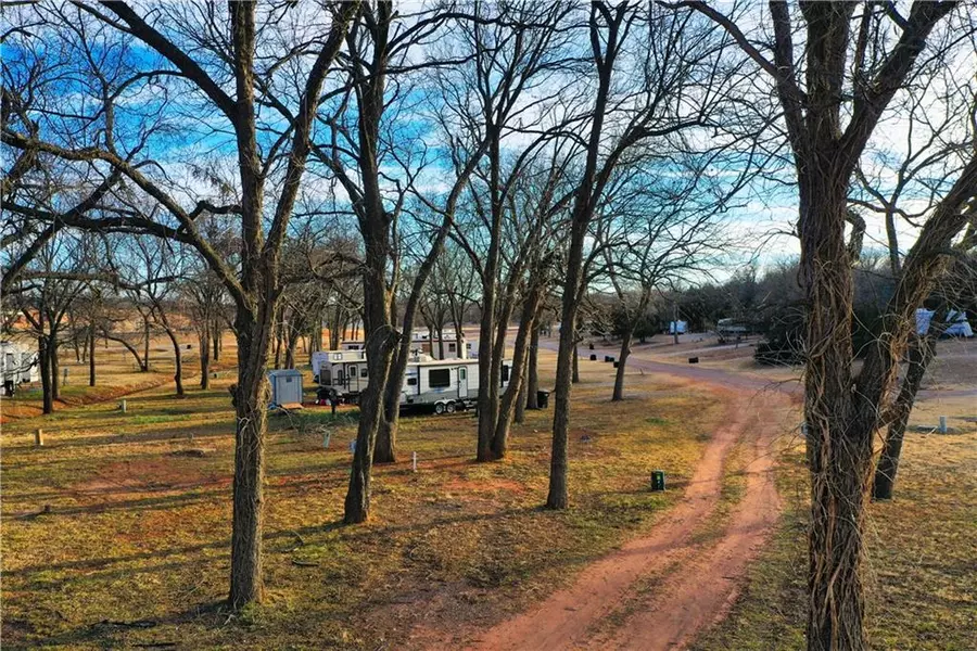 18022 Hogback Rd RD, Luther, OK 73054