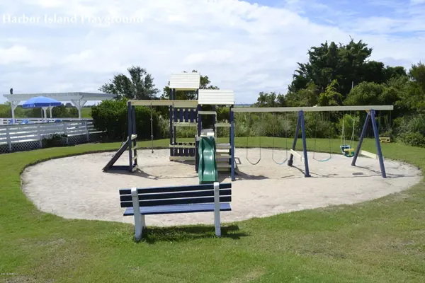 Harbor Island, SC 29920,10 Scallop CT Court