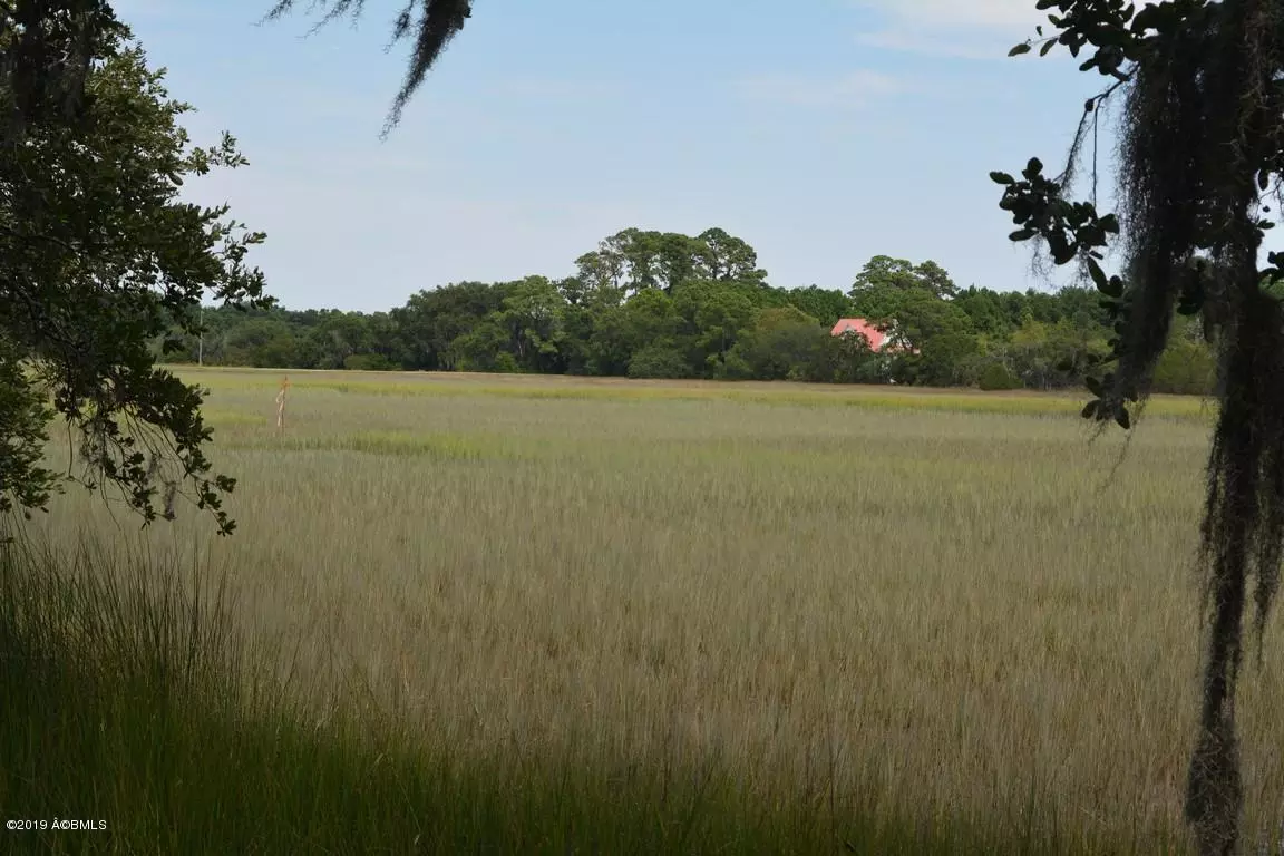 St. Helena Island, SC 29920,13 Bermuda Downs