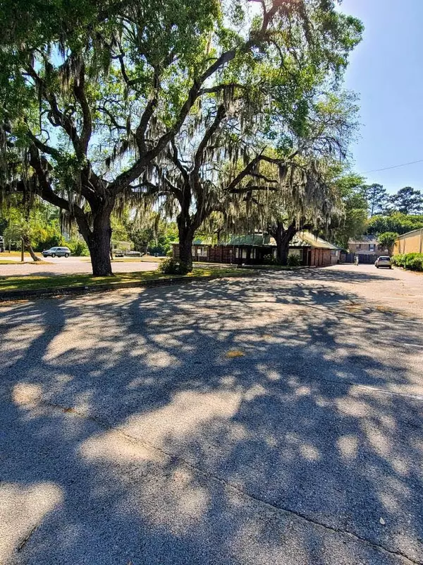 Port Royal, SC 29935,1370 Ribaut RD Road