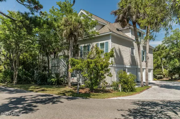 18 Fiddlers CV Cove, Fripp Island, SC 29920