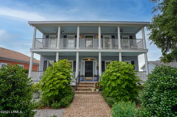 910 London AVE Avenue, Port Royal, SC 29935
