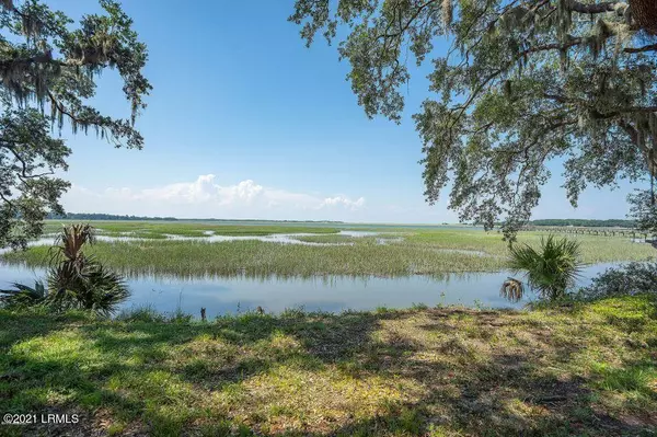 26 Coastal Seafood RD Road, St. Helena Island, SC 29920