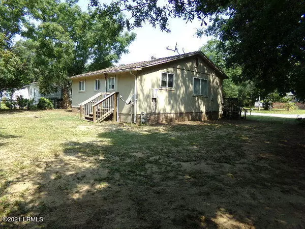 Port Royal, SC 29935,721 17th ST Street