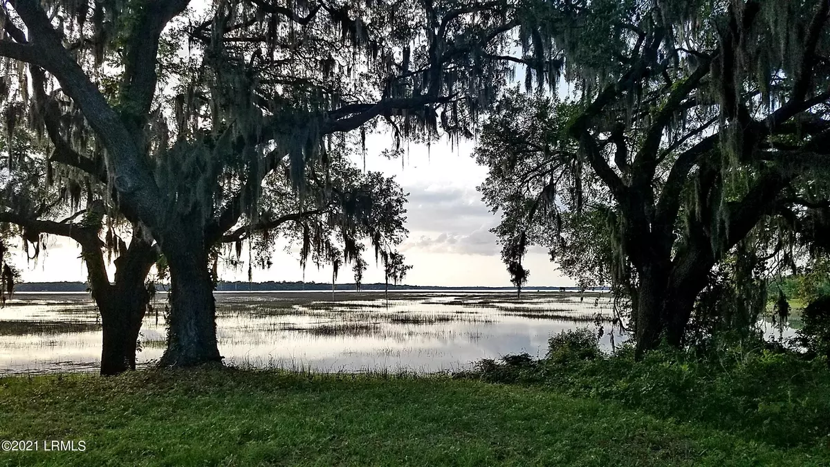 Port Royal, SC 29935,805 10th ST Street