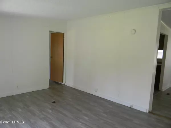 Estill, SC 29918,115 Lonesome Dove LN Lane