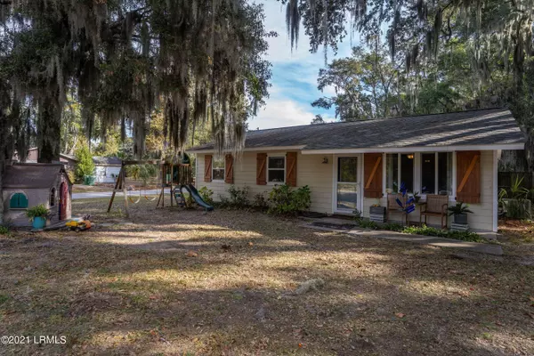 Port Royal, SC 29935,1710 Richmond AVE Avenue