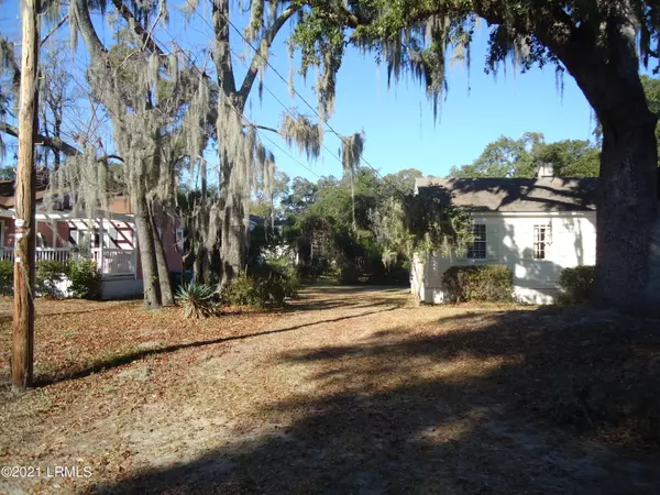 Port Royal, SC 29935,1104 B 13th ST Street