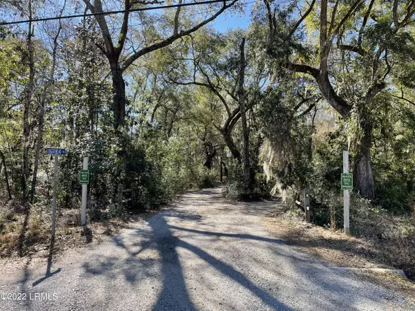 8 Loggerhead TRL Trail, Beaufort, SC 29907