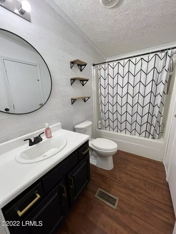 Estill, SC 29918,2139 Two Sisters Ferry RD Road