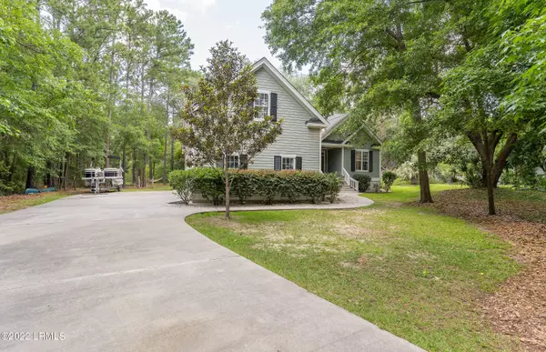 Beaufort, SC 29907,9 Old Barn RD Road