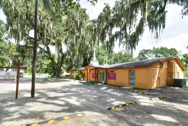 Port Royal, SC 29935,1706 Old Shell RD Road