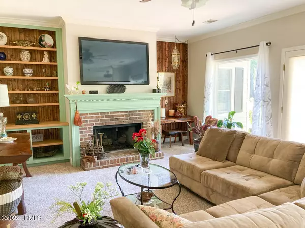 Dataw Island, SC 29920,700 N Reeve RD Road