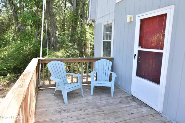 St. Helena Island, SC 29920,1983 Seaside RD Road