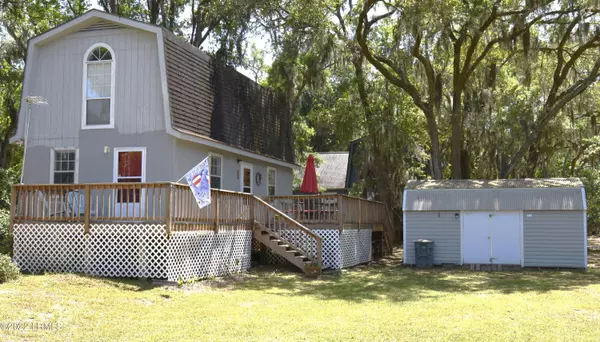 St. Helena Island, SC 29920,1983 Seaside RD Road