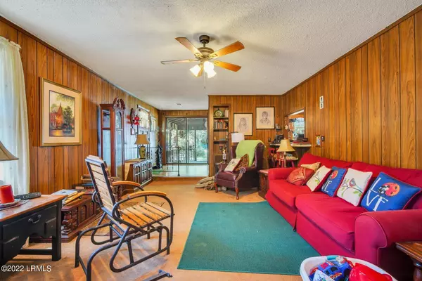 Beaufort, SC 29902,412 Meritta AVE Avenue